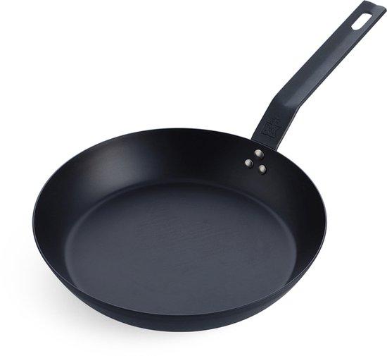 Productafbeelding: BBQ tip: BK Solid Steel BBQ koekenpan 26cm - plaatstaal - carbon staal - Gietijzer handgreep - ovengeschikt tot 230°C - barbecue - handwas - BBQ set