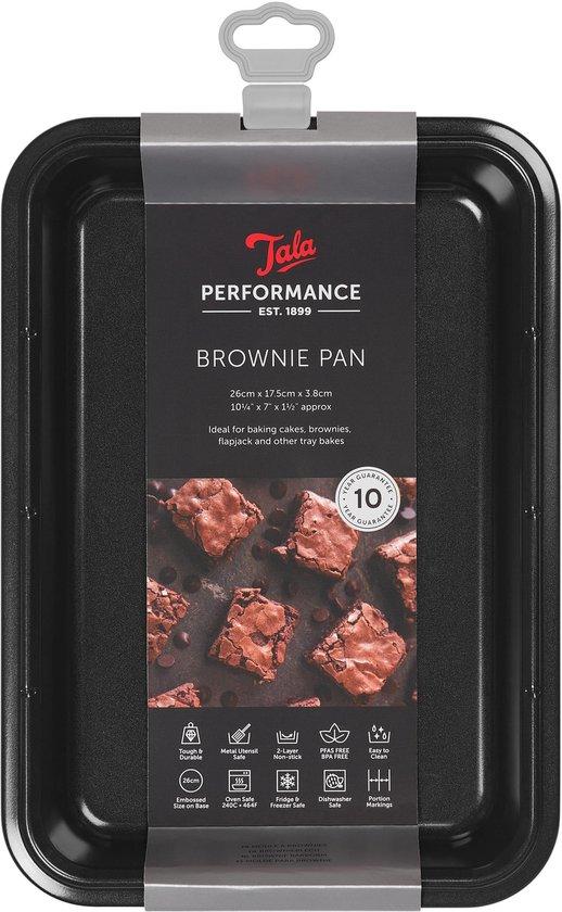 Productafbeelding: Tala Performance – Brownie Bakvorm – 29,4 x 19,1 x 4 cm – Non-stick – Carbonstaal – Ovenbestendig tot 240°C – Vaatwasserbestendig
