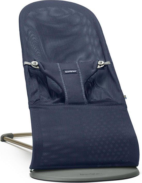 Productafbeelding: BabyBjörn Wipstoel Bliss - Mesh - Marineblauw - Ergonomisch - Verstelbaar - Inklapbaar