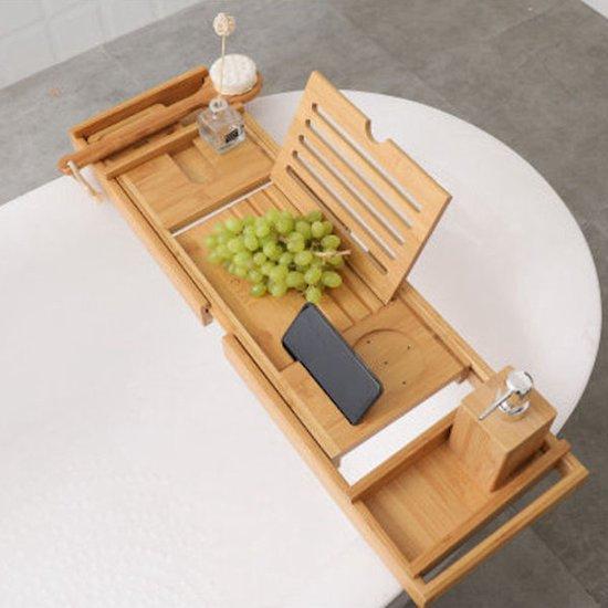 Productafbeelding: Luxe Bamboe Badrekje Uitschuifbaar met Boekenhouder / Tablethouder - Uitschuifbaar badrek van: 75 tot 110 cm - Bamboe Hout - Badplank met Boekenhouder + Plaats voor Kaars en Glas Wijn - Bamboe kleur